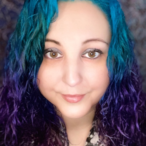 Meet your Posher, Jamie - Picture 1 of 10